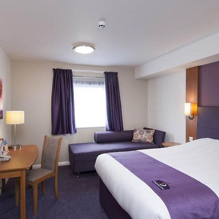 Premier Inn Liverpool Albert Dock ภายนอก รูปภาพ