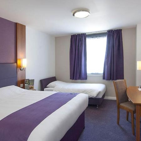 Premier Inn Liverpool Albert Dock ภายนอก รูปภาพ