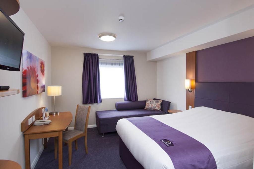 Premier Inn Liverpool Albert Dock ภายนอก รูปภาพ