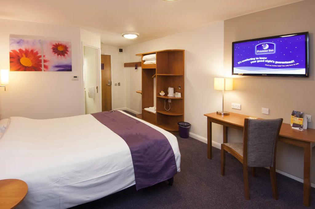 Premier Inn Liverpool Albert Dock ภายนอก รูปภาพ