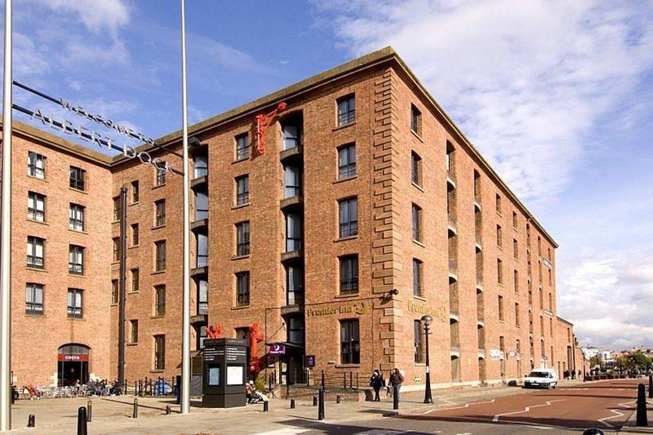Premier Inn Liverpool Albert Dock ภายนอก รูปภาพ